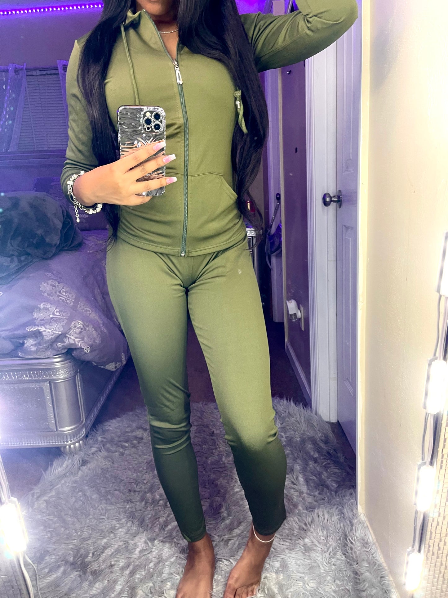 2 piece Baddie Sweatsuit Olive Green